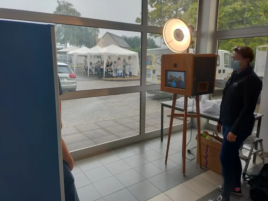Photobooth Adonis lors d'un événement professionnel en Sarthe
